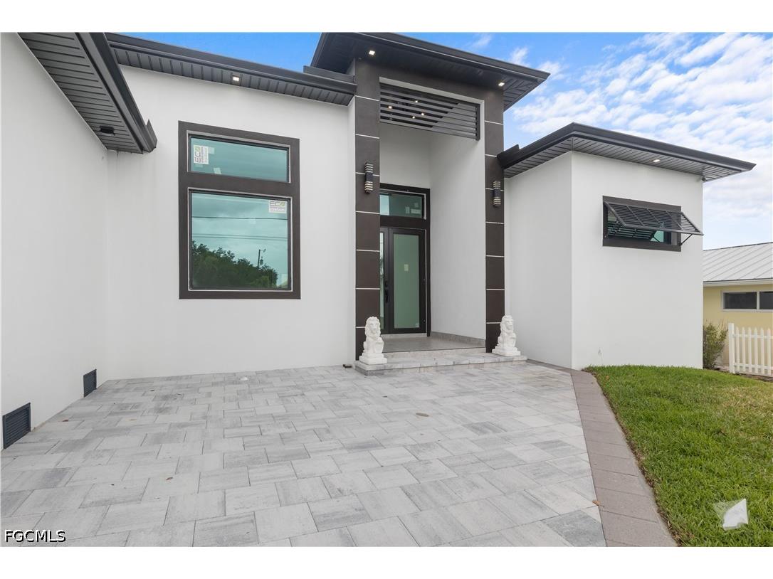 4211 SE 1st Avenue Cape Coral FL 33904 2026017033 image37