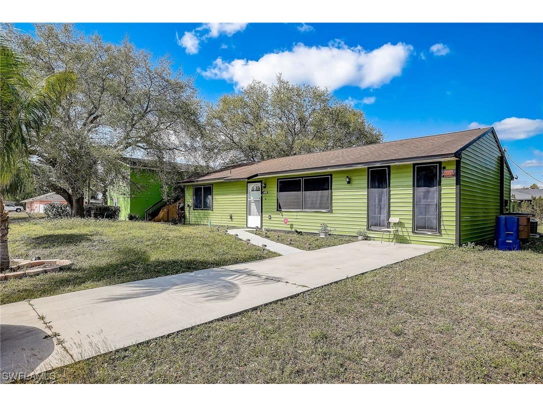4212 4th Street W Lehigh Acres FL 33971 224015491 image1