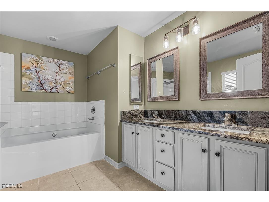 4212 NW 37th Avenue Cape Coral FL 33993 2026006518 image11