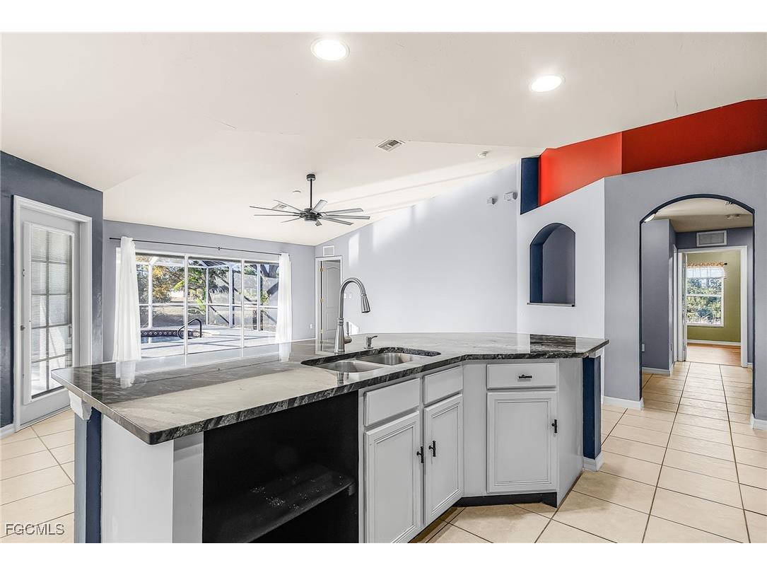 4212 NW 37th Avenue Cape Coral FL 33993 2026006518 image8