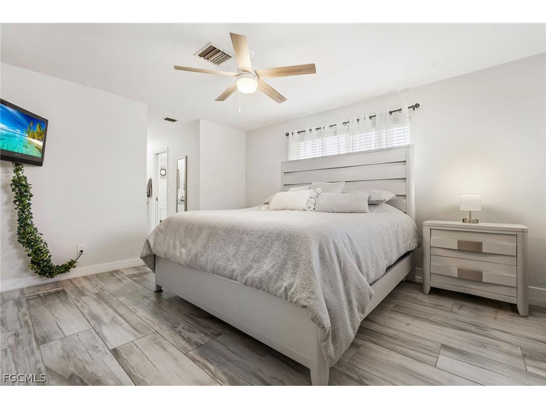 4212 SE 1st Court Cape Coral FL 33904 2026013481 image11