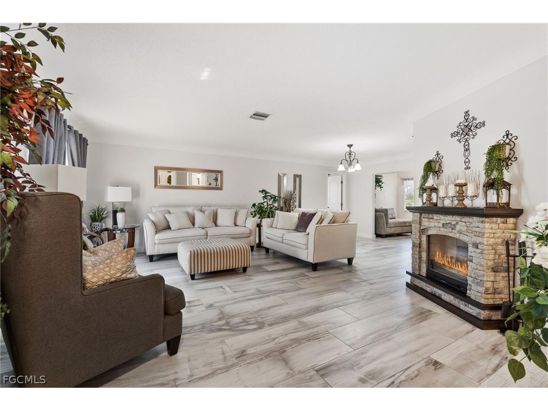 4212 SE 1st Court Cape Coral FL 33904 2026013481 image4