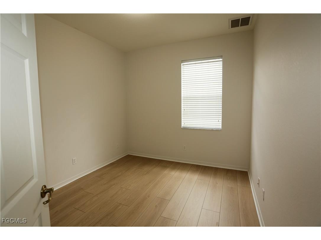 4213 Liron Avenue #204 Fort Myers FL 33916 2025005464 image17