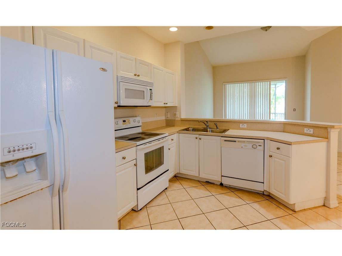4213 Liron Avenue #204 Fort Myers FL 33916 2025005464 image8