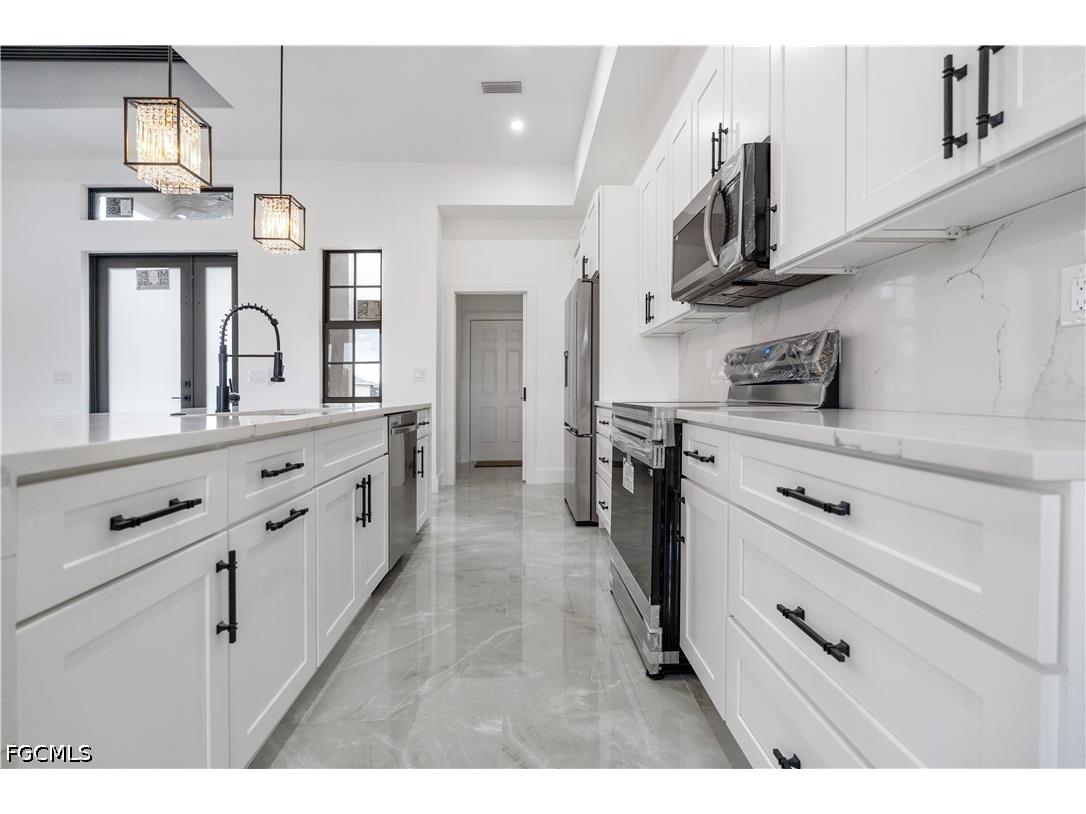 4213 NE 23rd Place Cape Coral FL 33909 2026015501 image25