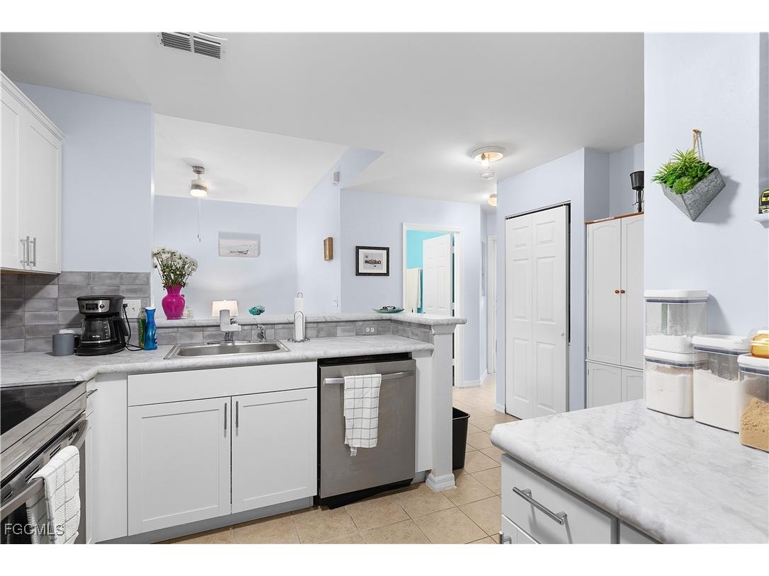 4214 Bellasol Circle #814 Fort Myers FL 33916 2025007360 image4