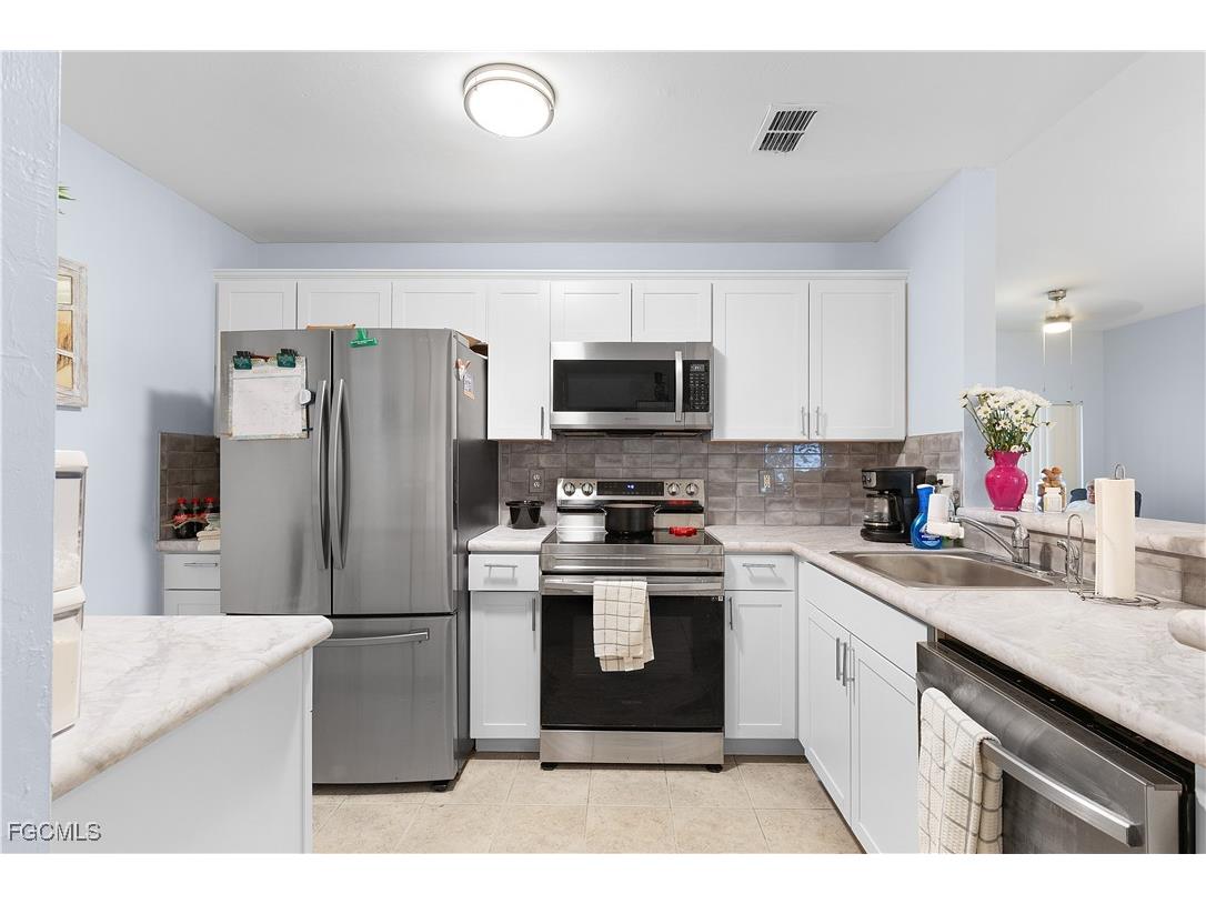 4214 Bellasol Circle #814 Fort Myers FL 33916 2025007360 image5