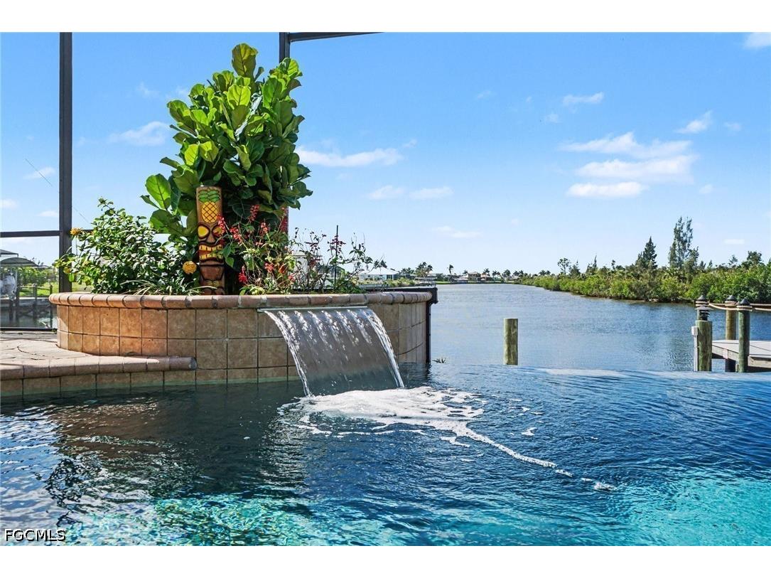 4214 Gulfstream Parkway Cape Coral FL 33993 2026017192 image1