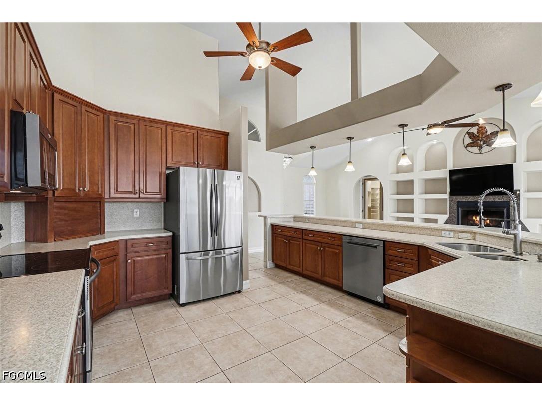4214 Gulfstream Parkway Cape Coral FL 33993 2026017192 image12