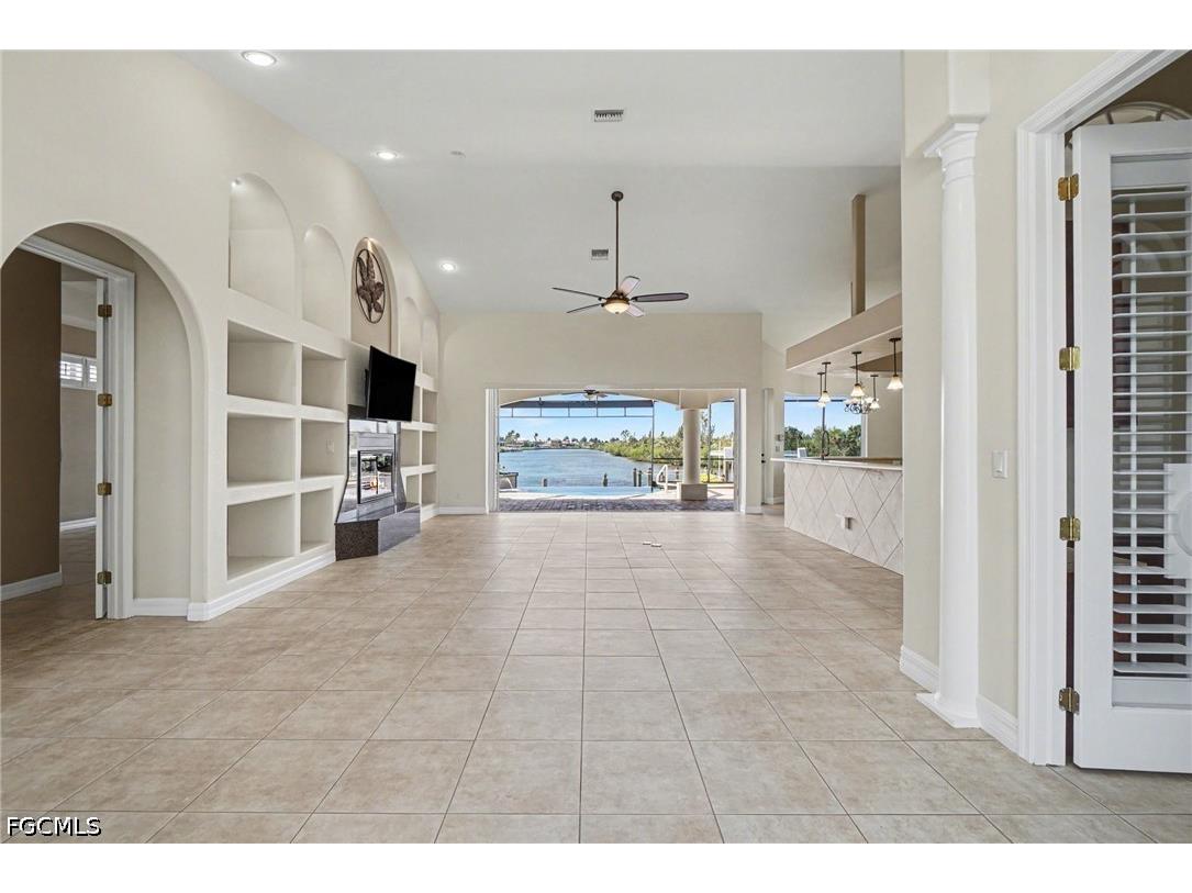 4214 Gulfstream Parkway Cape Coral FL 33993 2026017192 image5