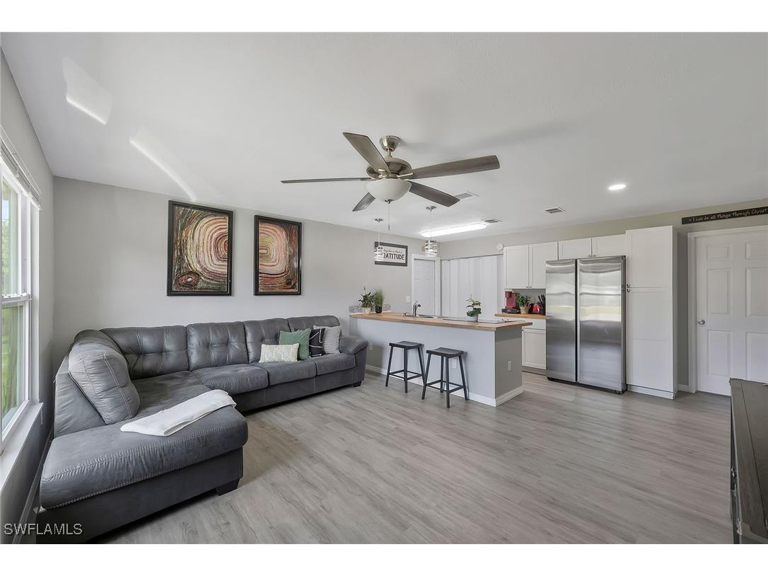 4215-4217 Pine Drop Lane North Fort Myers FL 33917 225032652 image1