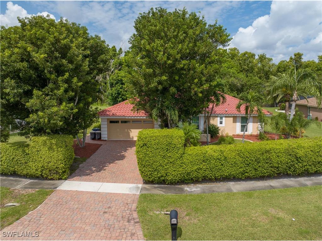 4215 Glasgow Court North Fort Myers FL 33903 224067228 image1