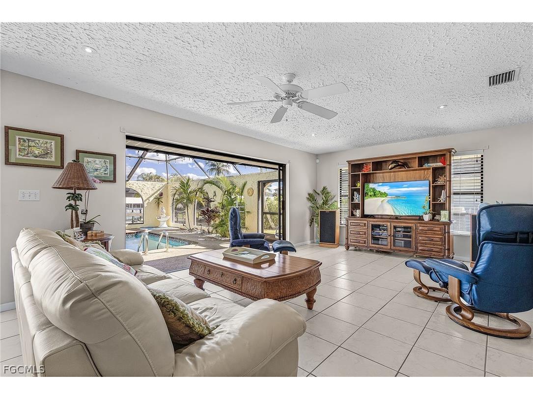 4215 SW 13th Avenue Cape Coral FL 33914 2026006548 image8