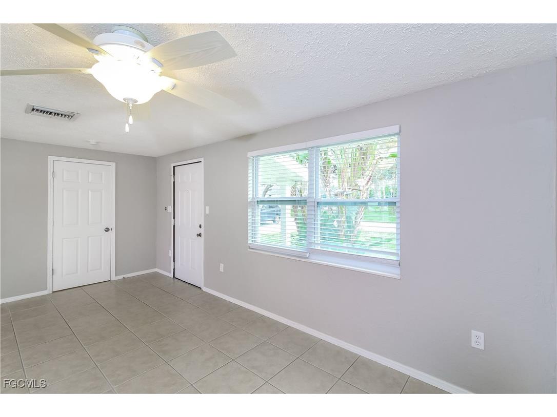 4215 Tarpon Road Venice FL 34293 2025015268 image2