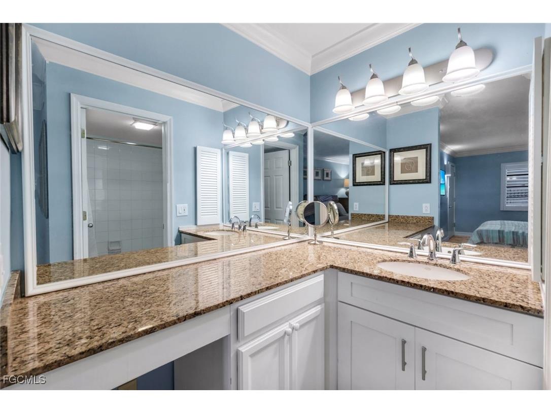 4216 Bayside Villas Captiva FL 33924 2025024926 image16