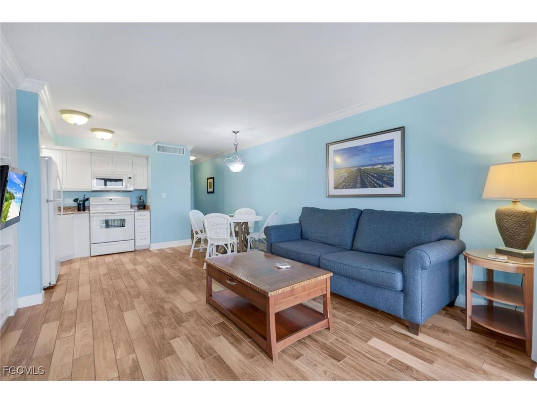 4216 Bayside Villas Captiva FL 33924 2025024926 image9