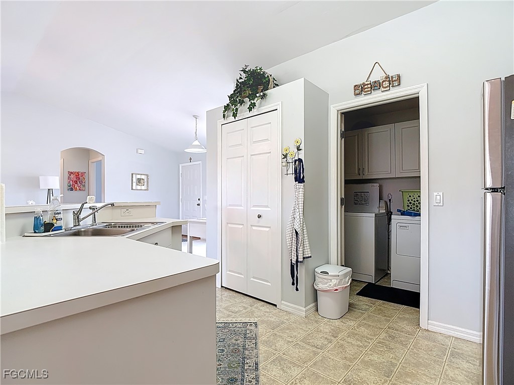 4216 SE 7th Avenue Cape Coral FL 33904 2025003358 image11