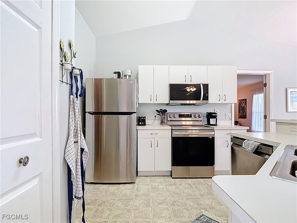 4216 SE 7th Avenue Cape Coral FL 33904 2025003358 image8