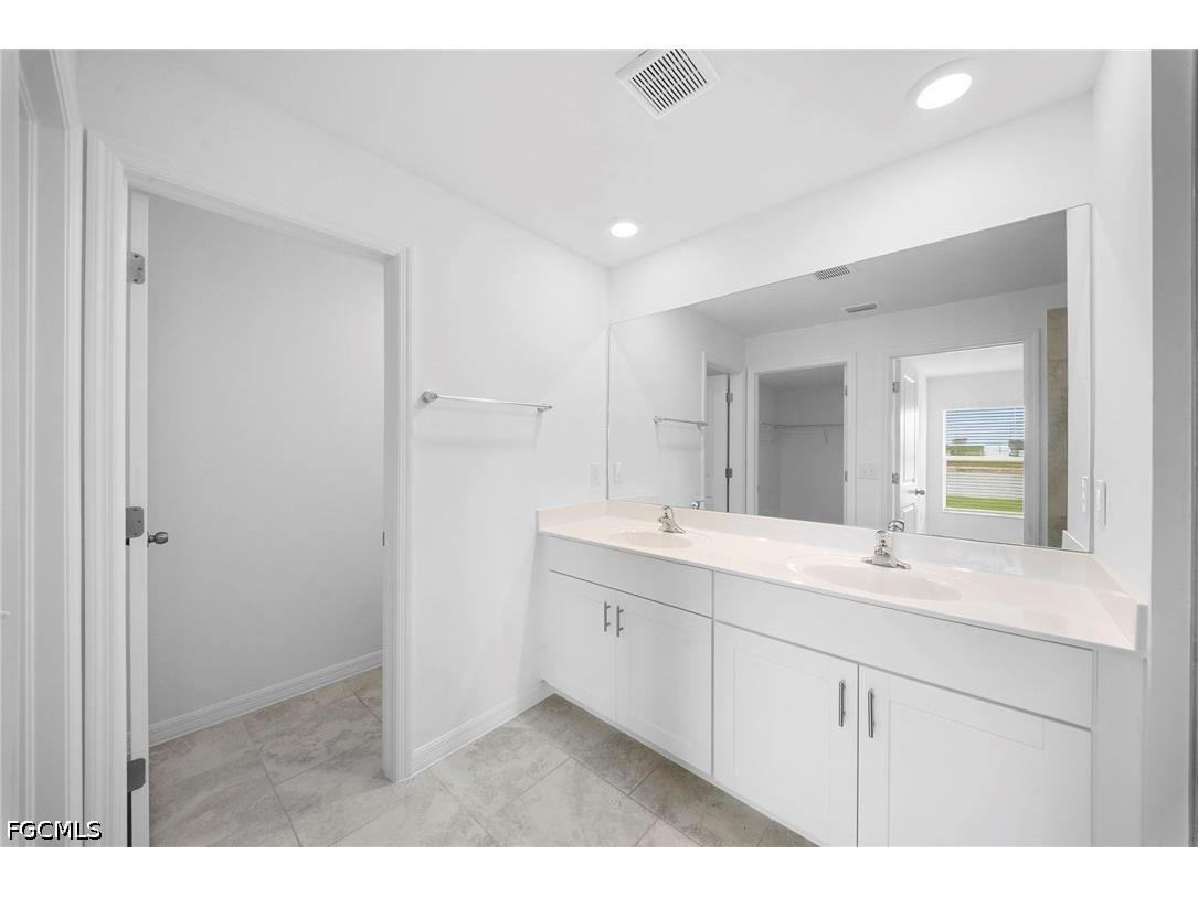 4216 Villa Rapallo Way North Fort Myers FL 33917 2026024645 image15