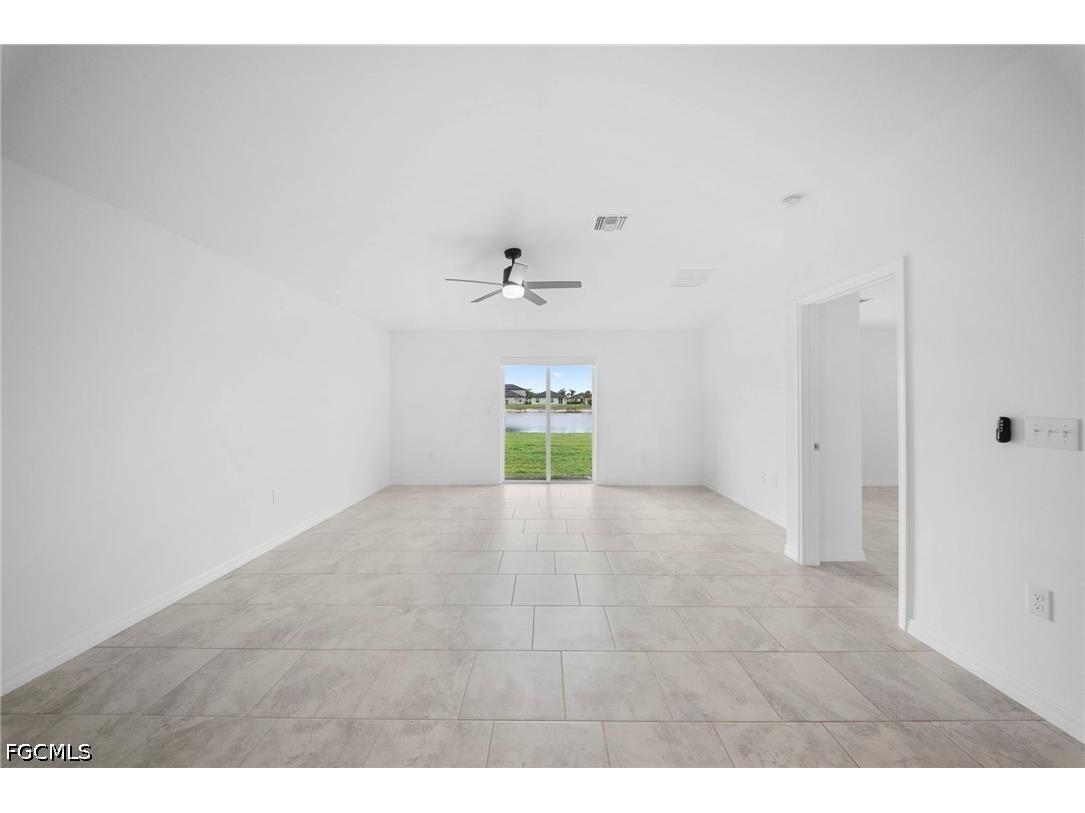 4216 Villa Rapallo Way North Fort Myers FL 33917 2026024645 image4