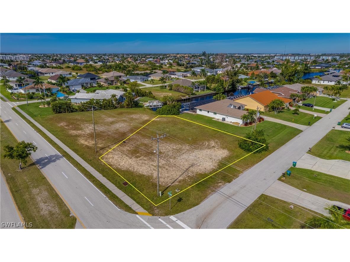 4218 SW 17th Avenue Cape Coral FL 33914 224040853 image1
