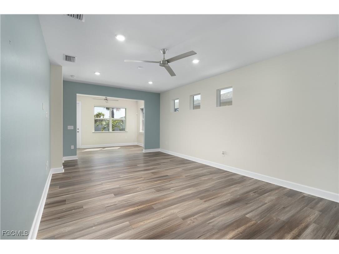 42186 Edgewater Drive Punta Gorda FL 33982 2025021952 image8