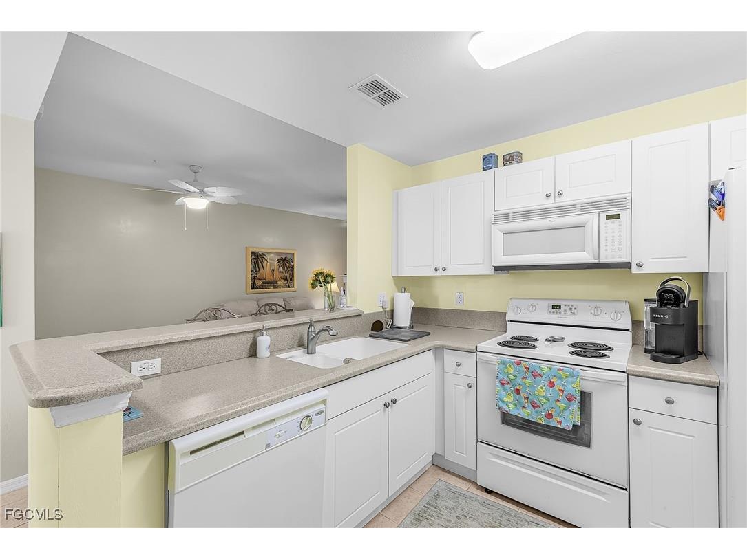 4219 Bellasol Circle #1711 Fort Myers FL 33916 2026002360 image2