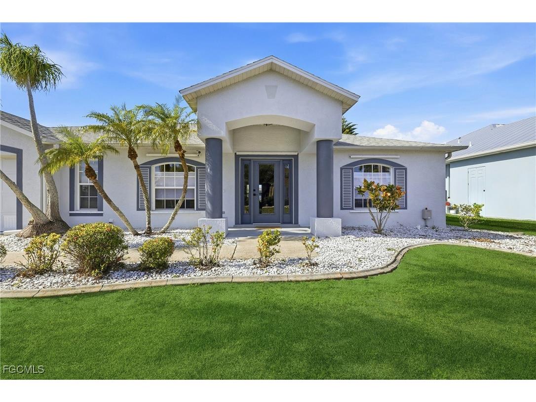 4219 Eastlake Court Port Charlotte FL 33948 2025025189 image2