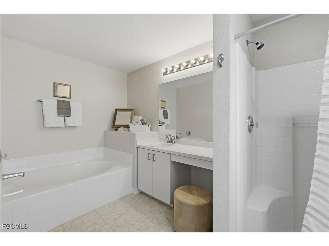 4219 Eastlake Court Port Charlotte FL 33948 2025025189 image25