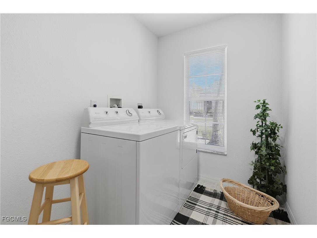 4219 Eastlake Court Port Charlotte FL 33948 2025025189 image32