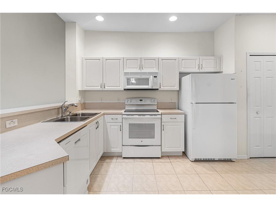 4219 Liron Avenue #201 Fort Myers FL 33916 2026001891 image11