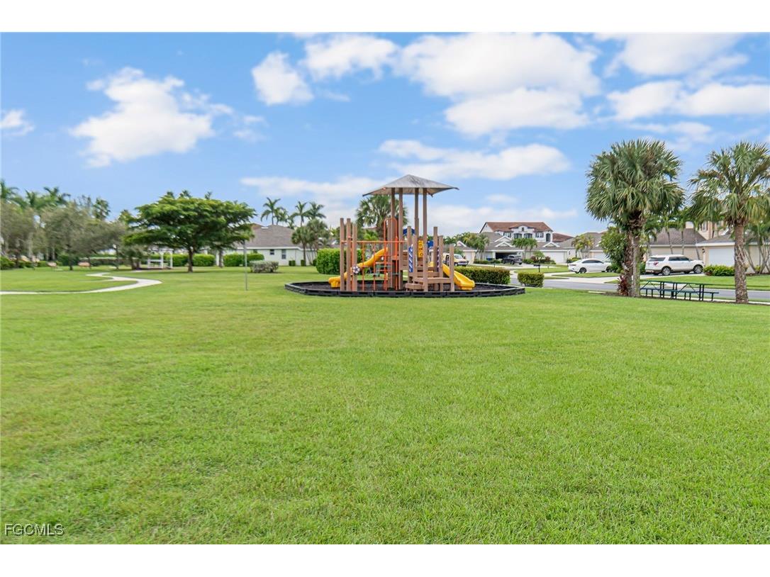 4219 Liron Avenue #201 Fort Myers FL 33916 2026001891 image42