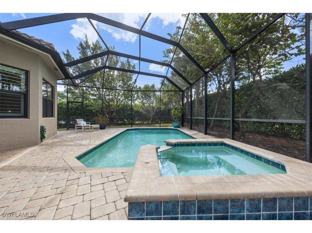 4219 Siderno Court Naples FL 34119 224091392 image1