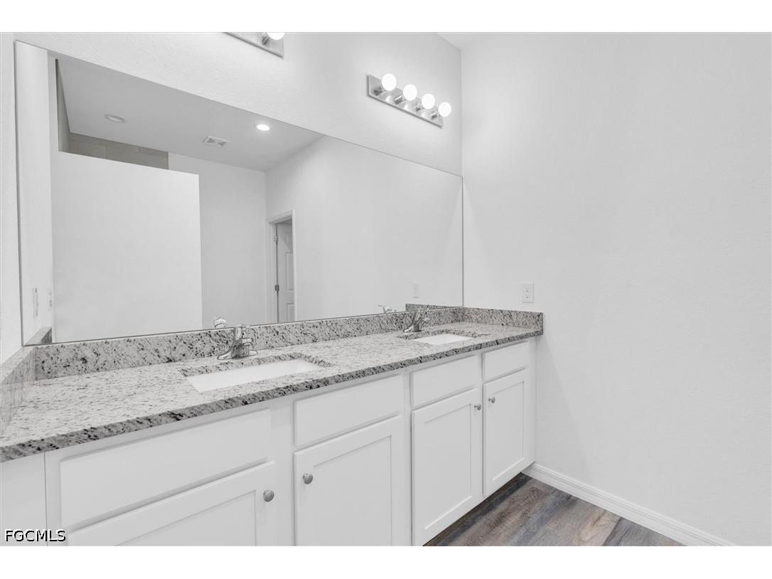 422 NE 20th Terrace Cape Coral FL 33909 2026023507 image8