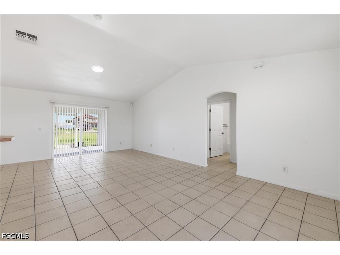 422 NW 11th Terrace Cape Coral FL 33993 2026029425 image11