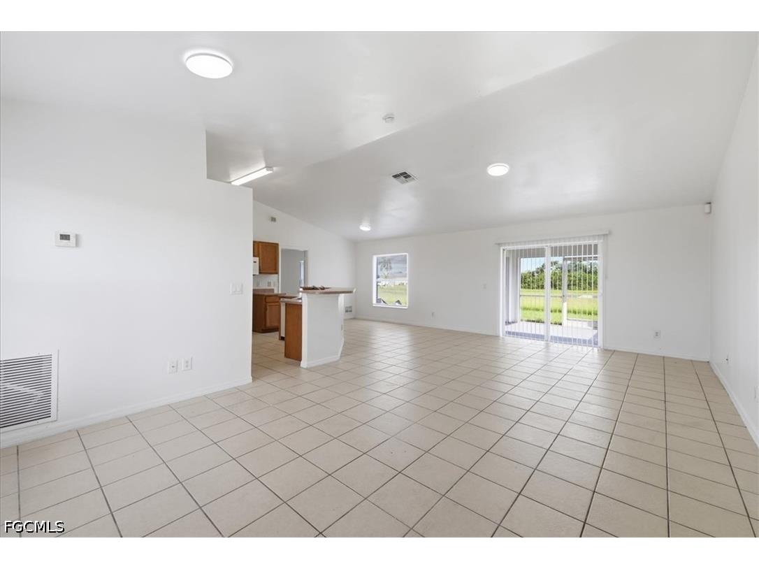 422 NW 11th Terrace Cape Coral FL 33993 2026029425 image12