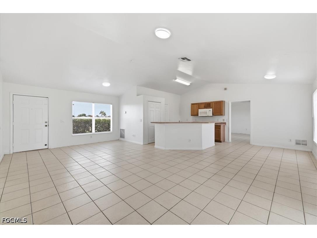 422 NW 11th Terrace Cape Coral FL 33993 2026029425 image13