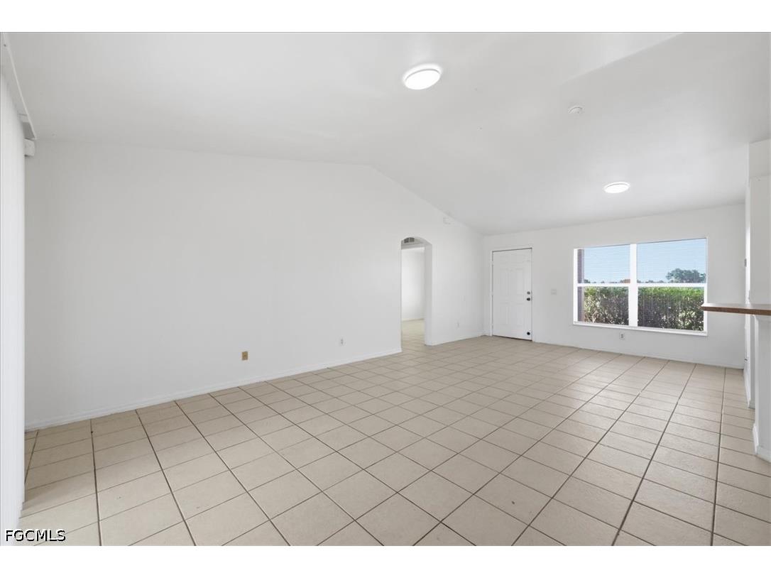 422 NW 11th Terrace Cape Coral FL 33993 2026029425 image14