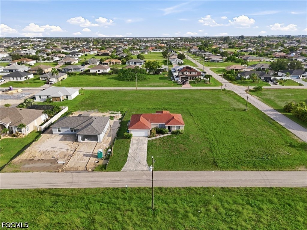 422 NW 11th Terrace Cape Coral FL 33993 2026029425 image4