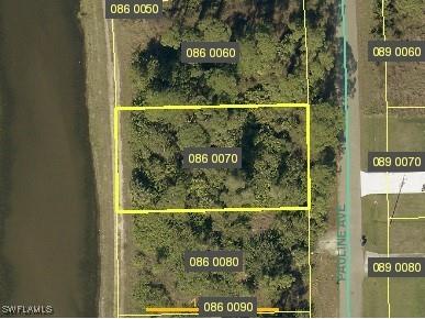 422 Pauline Avenue Lehigh Acres FL 33974 225059324 image1