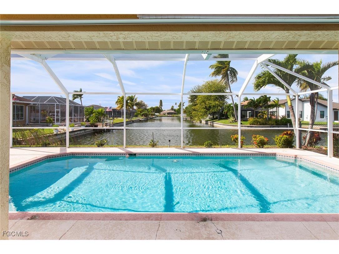 422 SE 12th Court Cape Coral FL 33990 2025020726 image10