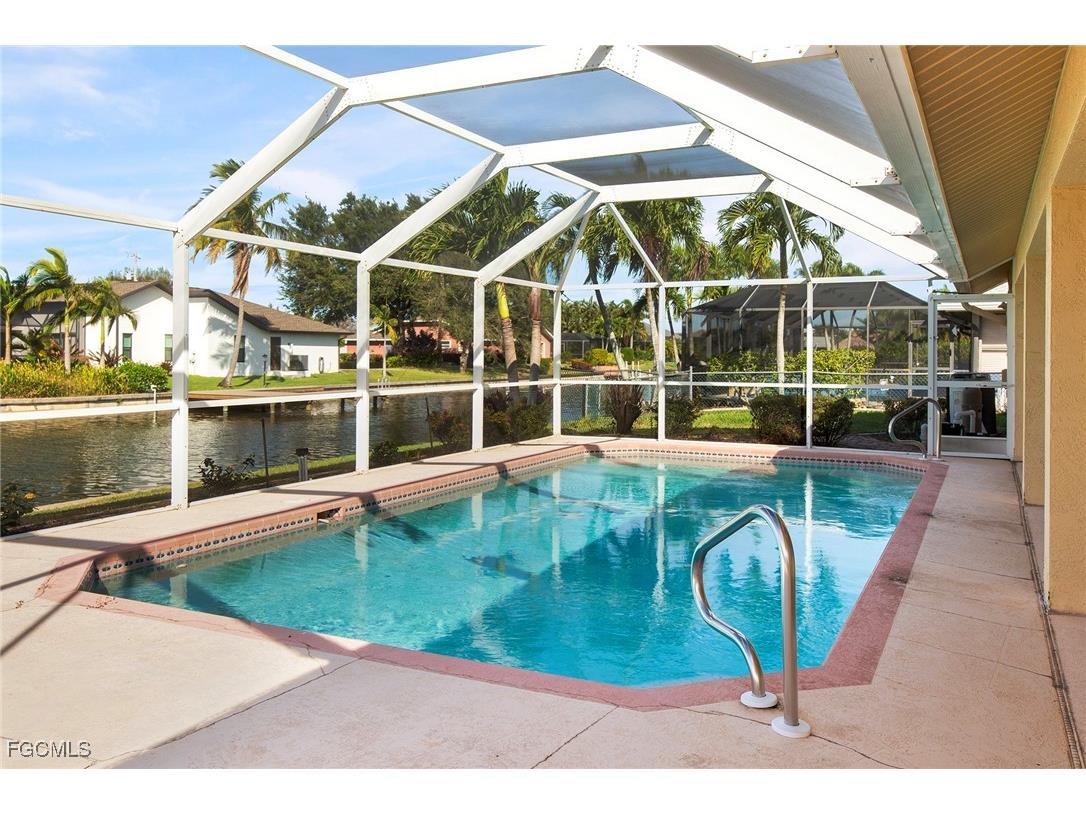 422 SE 12th Court Cape Coral FL 33990 2025020726 image20