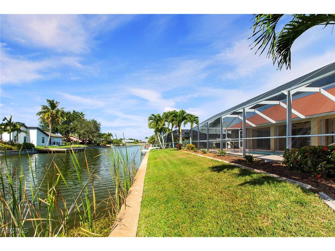 422 SE 12th Court Cape Coral FL 33990 2025020726 image22