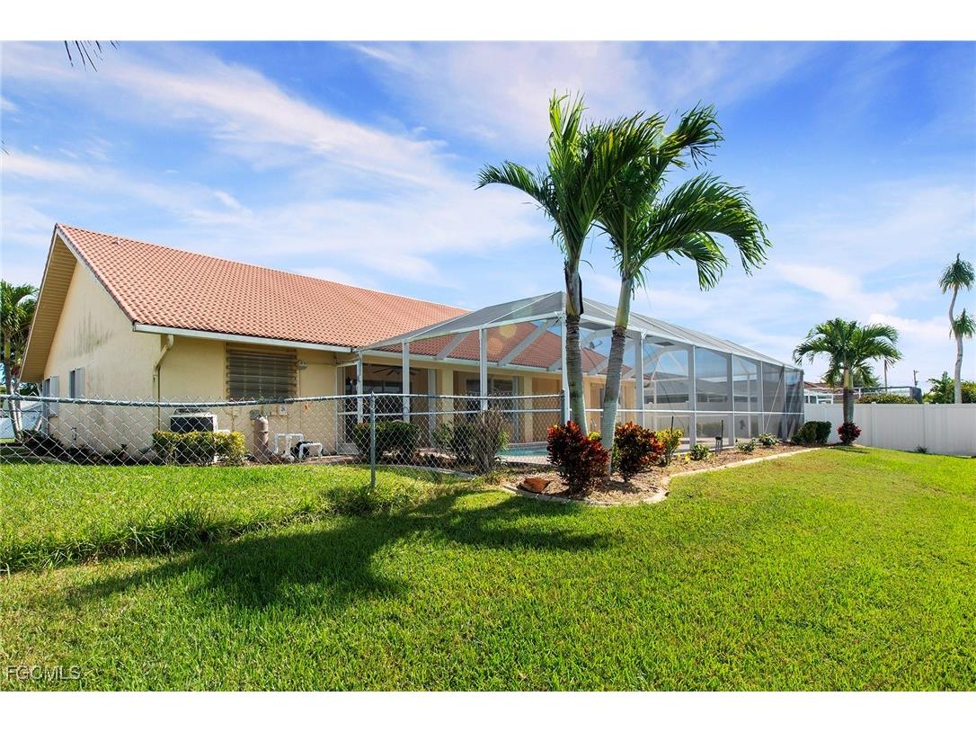 422 SE 12th Court Cape Coral FL 33990 2025020726 image27