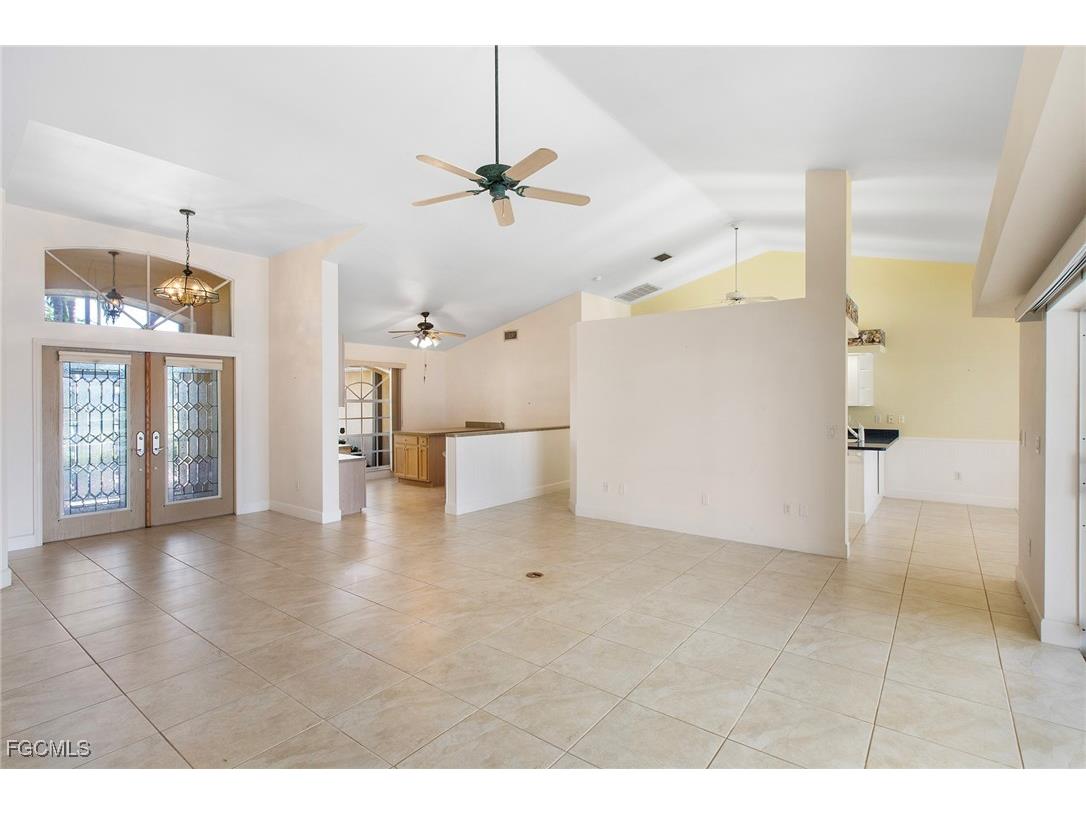 422 SE 12th Court Cape Coral FL 33990 2025020726 image5