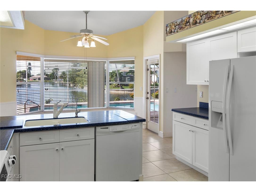 422 SE 12th Court Cape Coral FL 33990 2025020726 image6