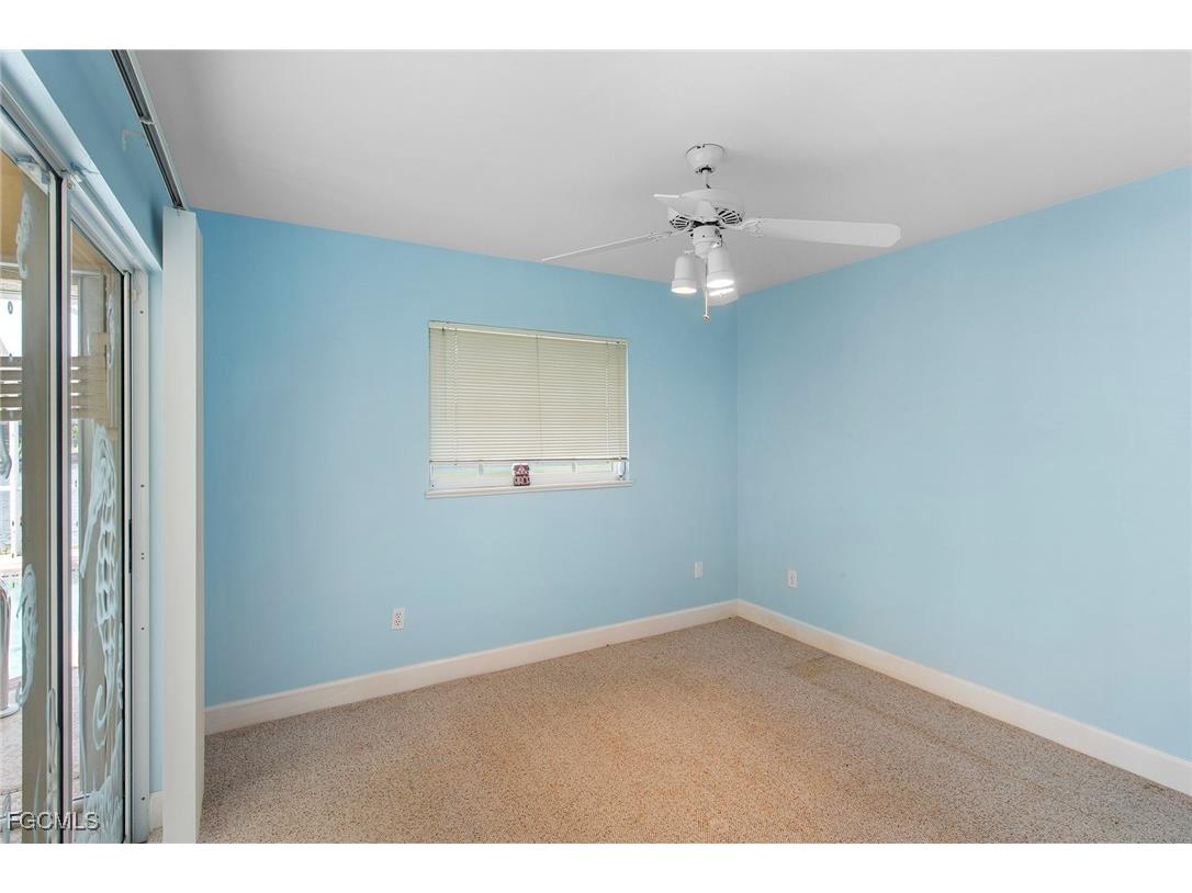 422 SE 12th Court Cape Coral FL 33990 2025020726 image8