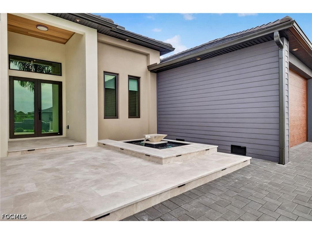 422 SW 31st Avenue Cape Coral FL 33991 2026026142 image2