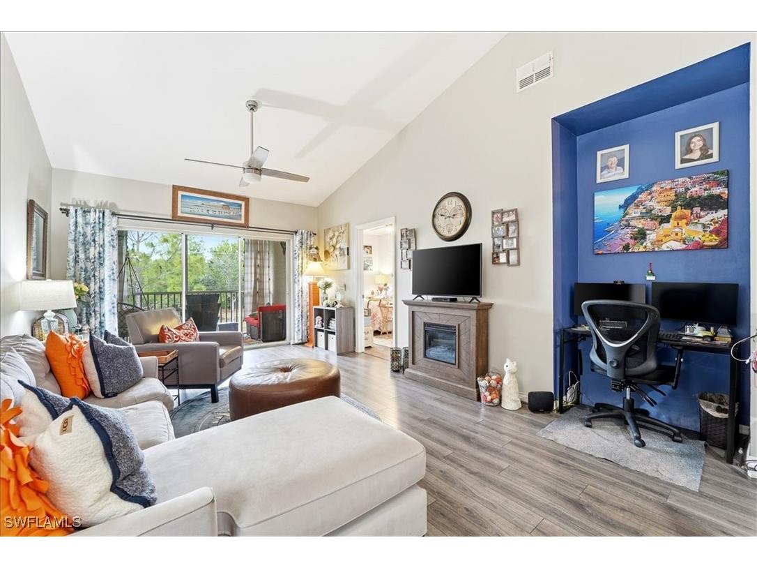 422 Valerie Way #202 Naples FL 34104 226001540 image4