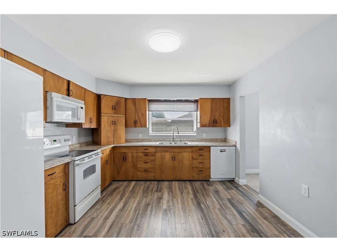 4220 Deleon Street Fort Myers FL 33901 226024680 image10